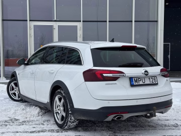 Opel Insignia 4
