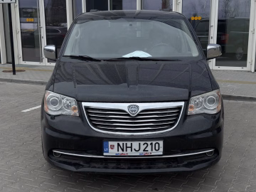 Lancia Voyager 2