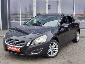 Volvo V60 3