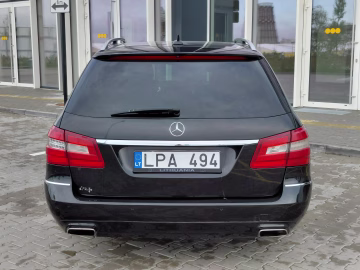Mercedes-Benz E 350 5