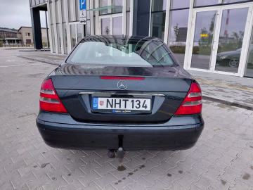 Mercedes-Benz E 280 5