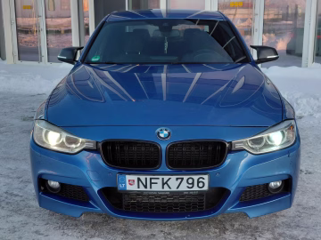 BMW 330 2