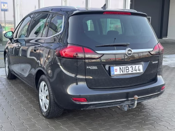 Opel Zafira Tourer 4