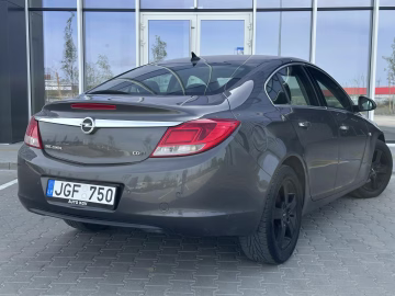 Opel Insignia 4