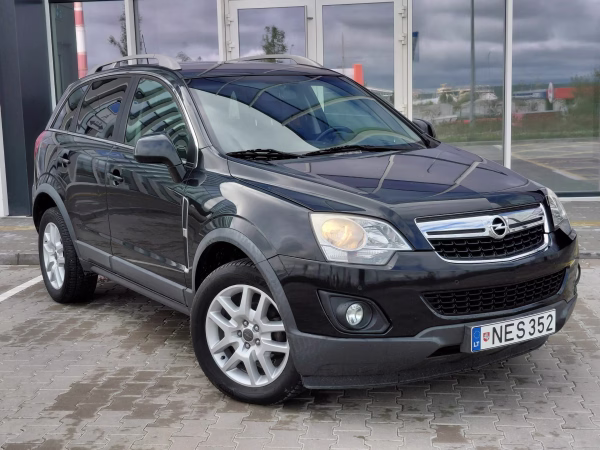 Opel Antara 1