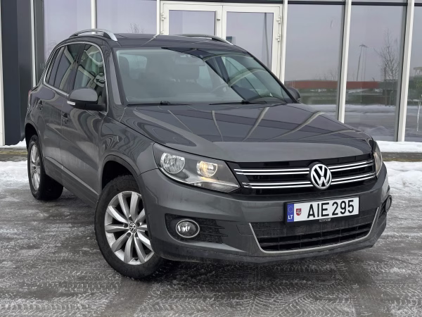 Volkswagen Tiguan 1