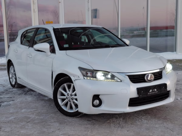 Lexus CT 200h 1