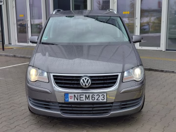Volkswagen Touran 2