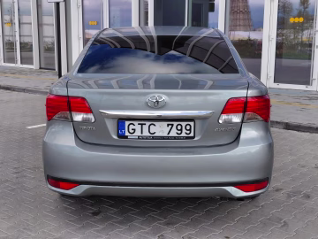Toyota Avensis 5