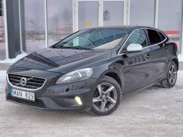 Volvo V40 3