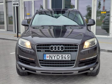 Audi Q7 2