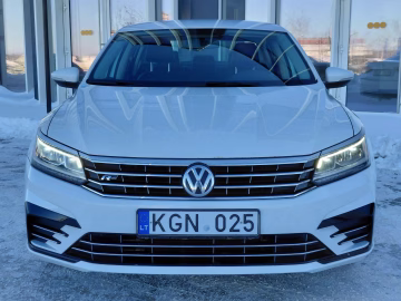Volkswagen Passat 2