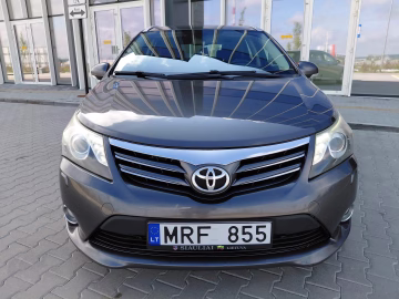 Toyota Avensis 2