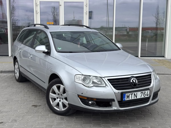 Volkswagen Passat 1