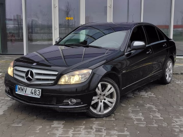Mercedes-Benz C 320 3